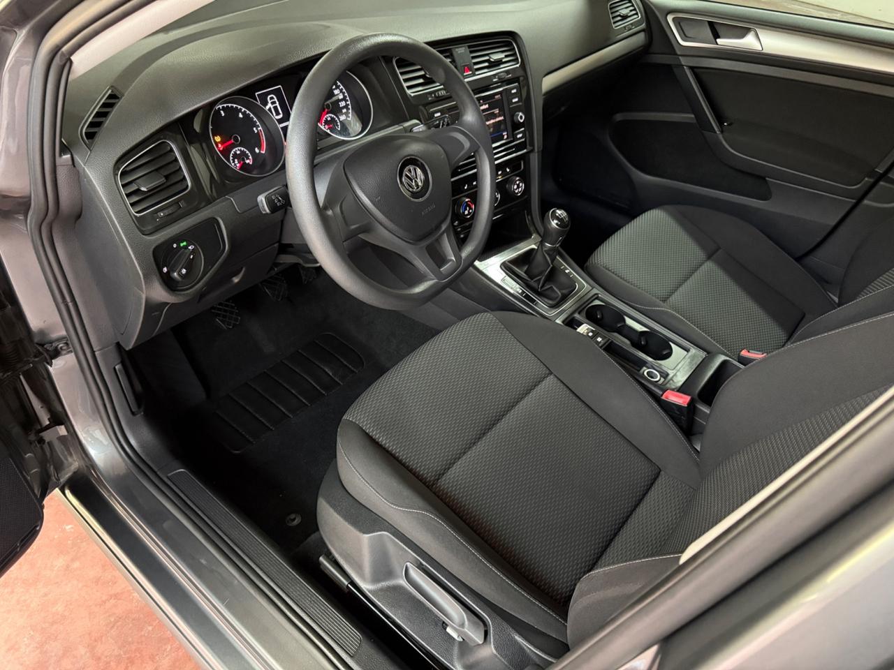 Volkswagen Golf 1.6 TDI 115 CV 5p. Business BlueMotion Technology