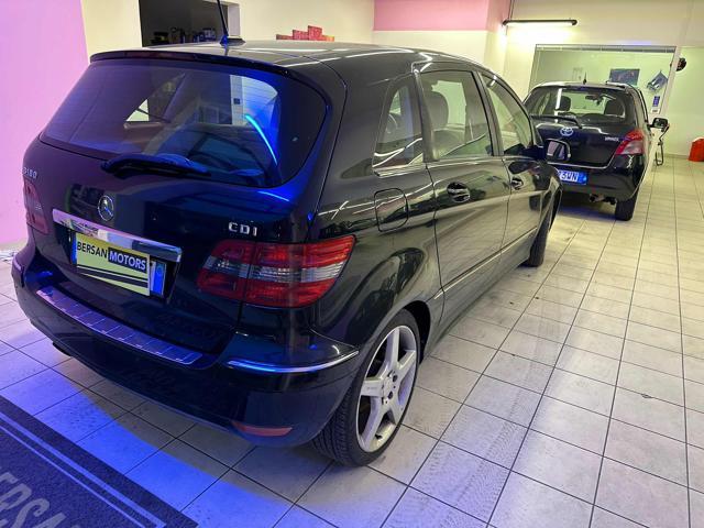 MERCEDES-BENZ B 180 CDI Sport