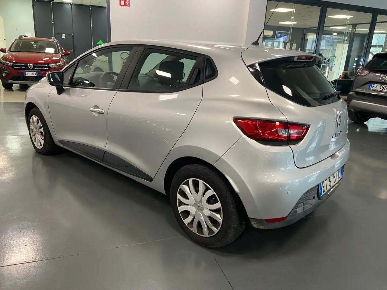 Renault Clio 1.5 dCi 8V 75CV 5 porte Live OK NEOPATENTATI