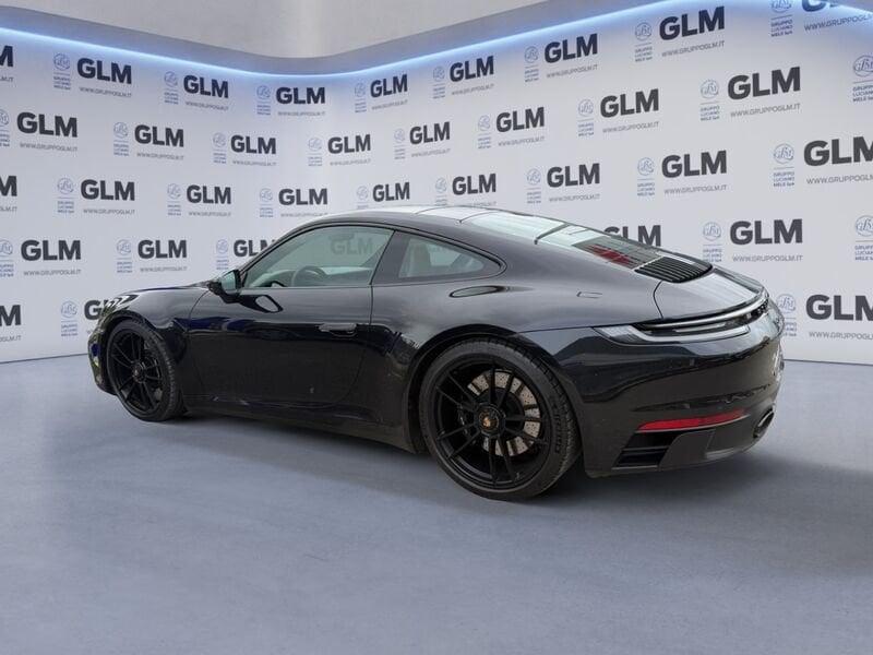 Porsche 911 Carrera 4 GTS