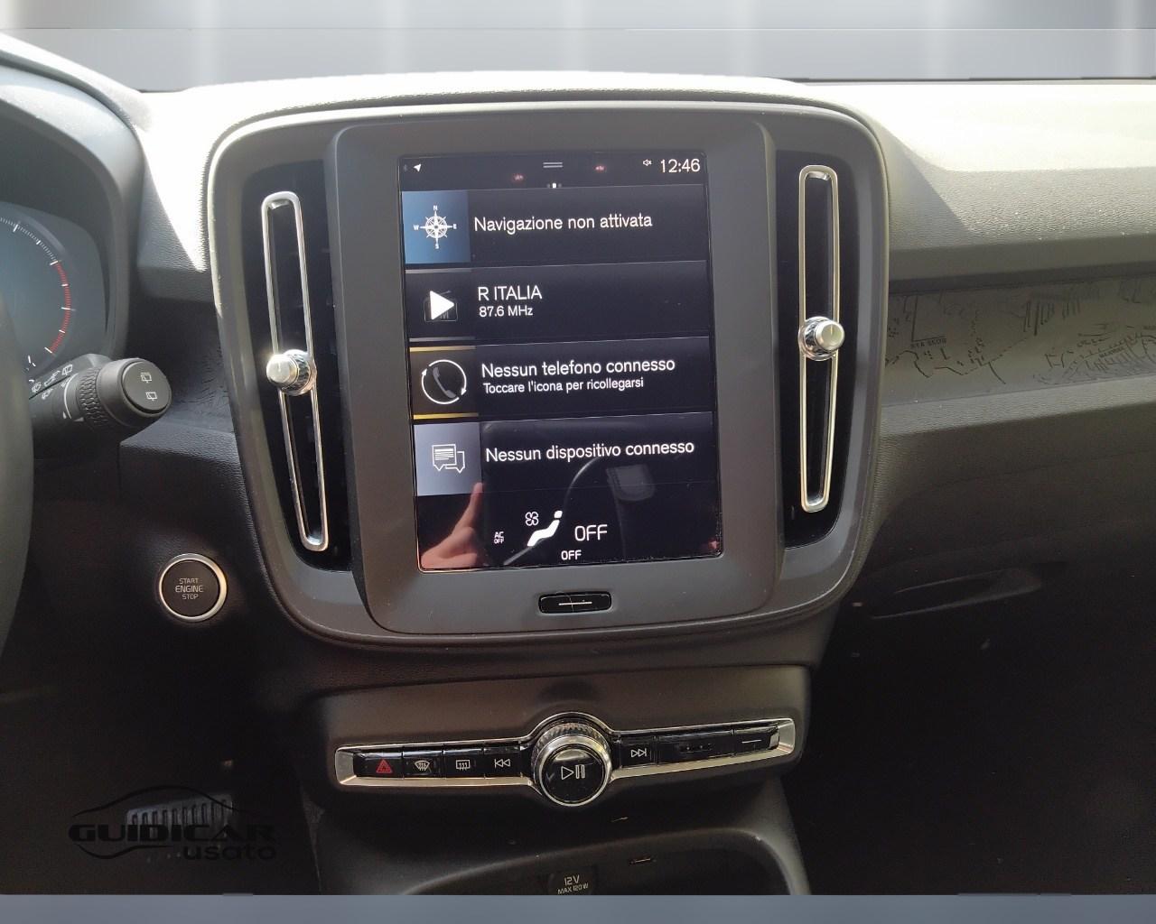VOLVO XC40 2023 - XC40 1.5 t2 Essential auto
