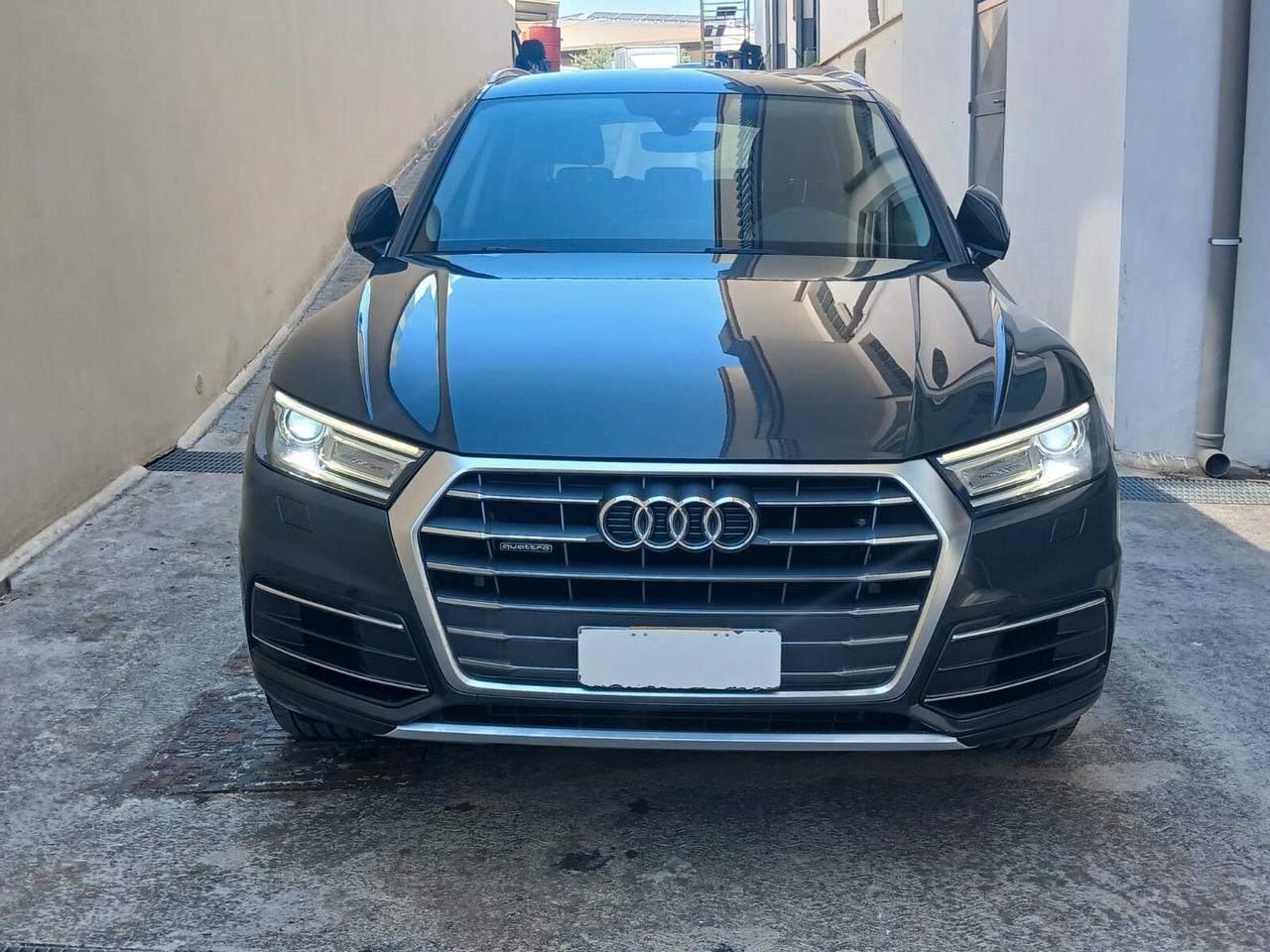 Audi Q5 2.0 TDI quattro S tronic Business Sport