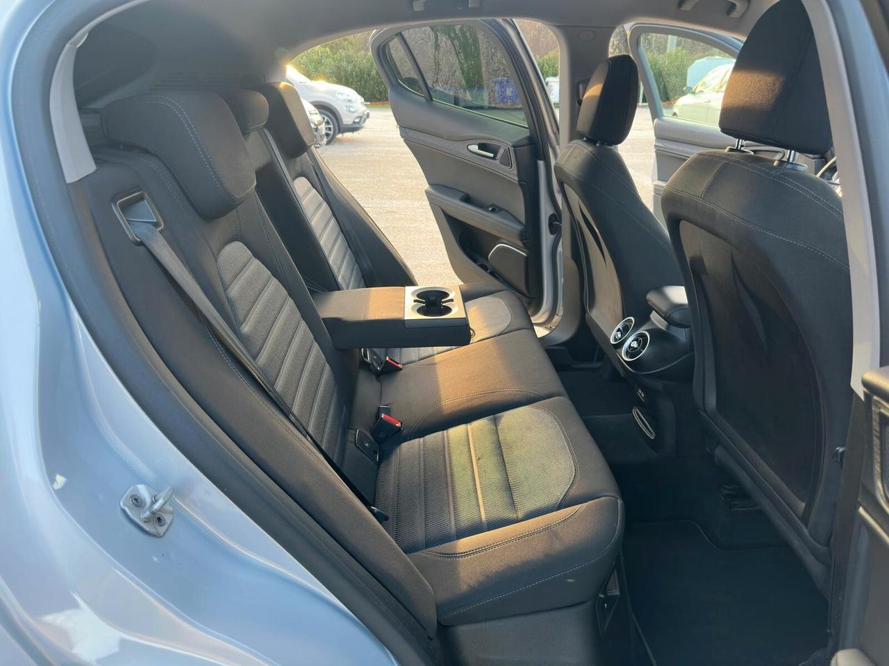 Alfa Romeo Stelvio 2.2 Turbodiesel 160 CV AT8 RWD Business