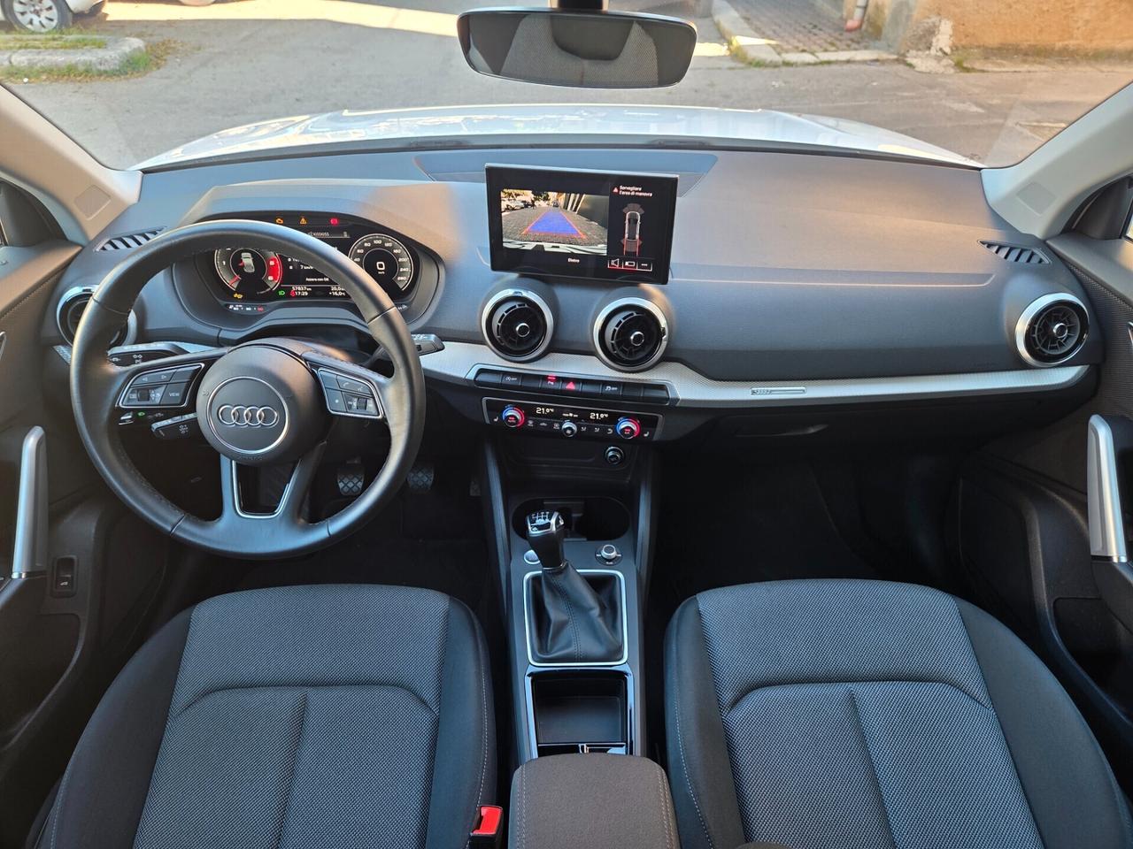 Audi Q2 30 TDI IDENTITY BLACK