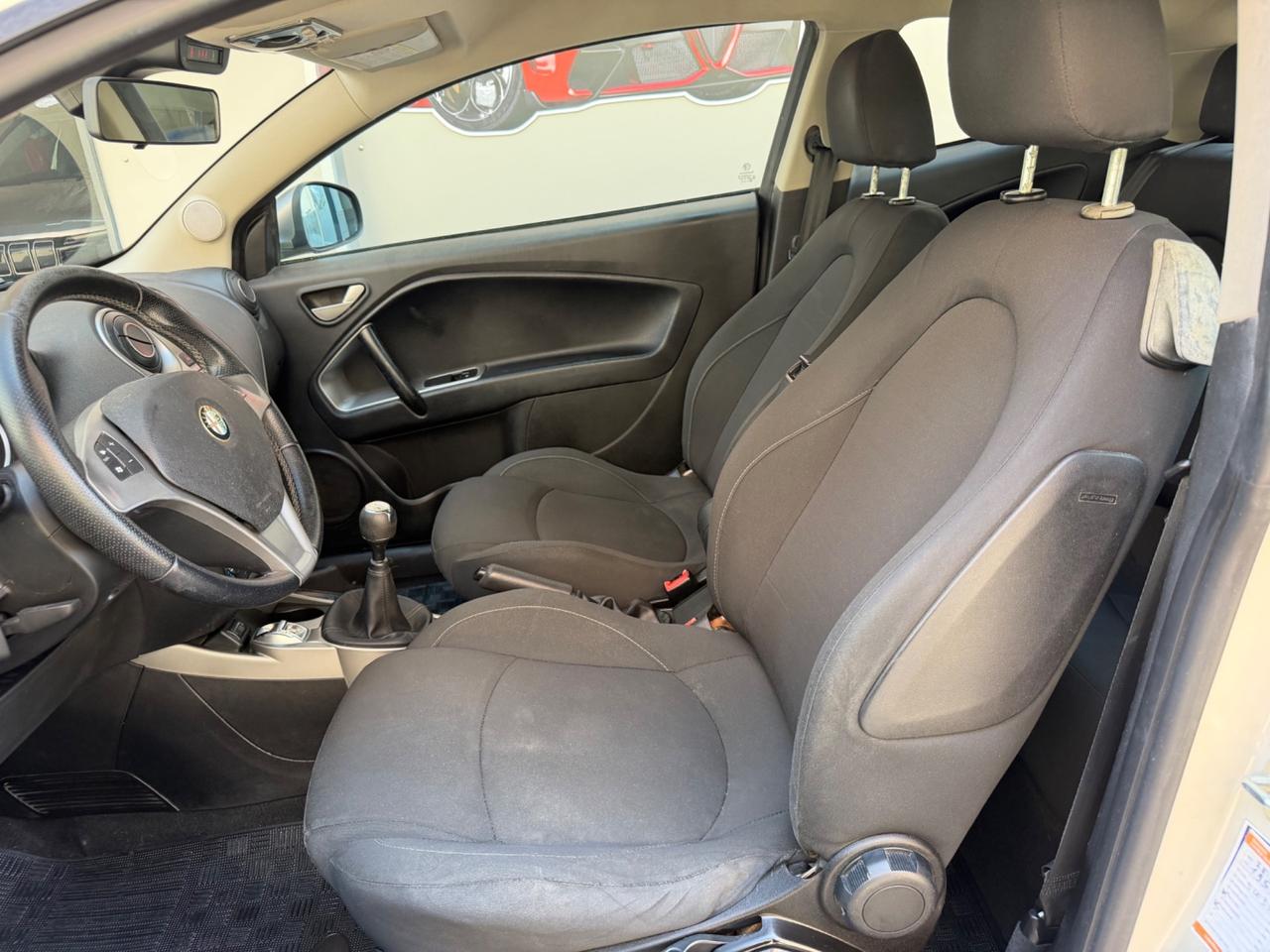 Alfa MiTo 1.4 120 CV GPL Distinctive 2012