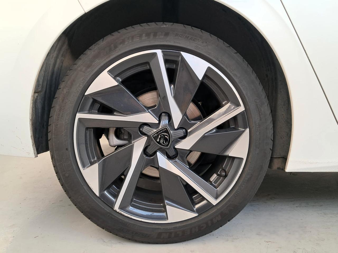 Peugeot 308 BlueHDi 130 S&S EAT8 SW Allure