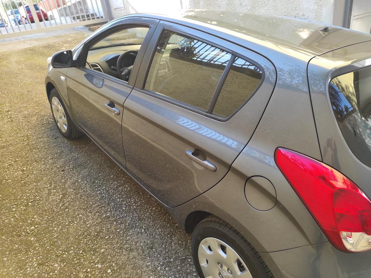 HYUNDAI I20 5 PORTE 1100 DIESEL MOTORE NUOVO