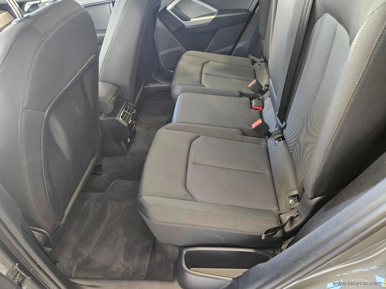 AUDI Q3 35 TDI S tronic Business Advanced