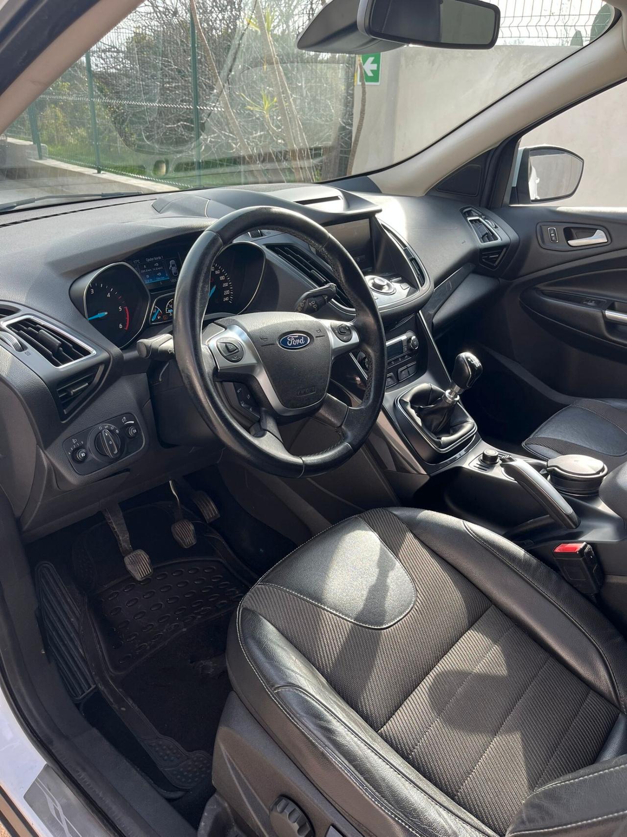 Ford Kuga 2.0 TDCI 120 CV S&S 2WD Titanium