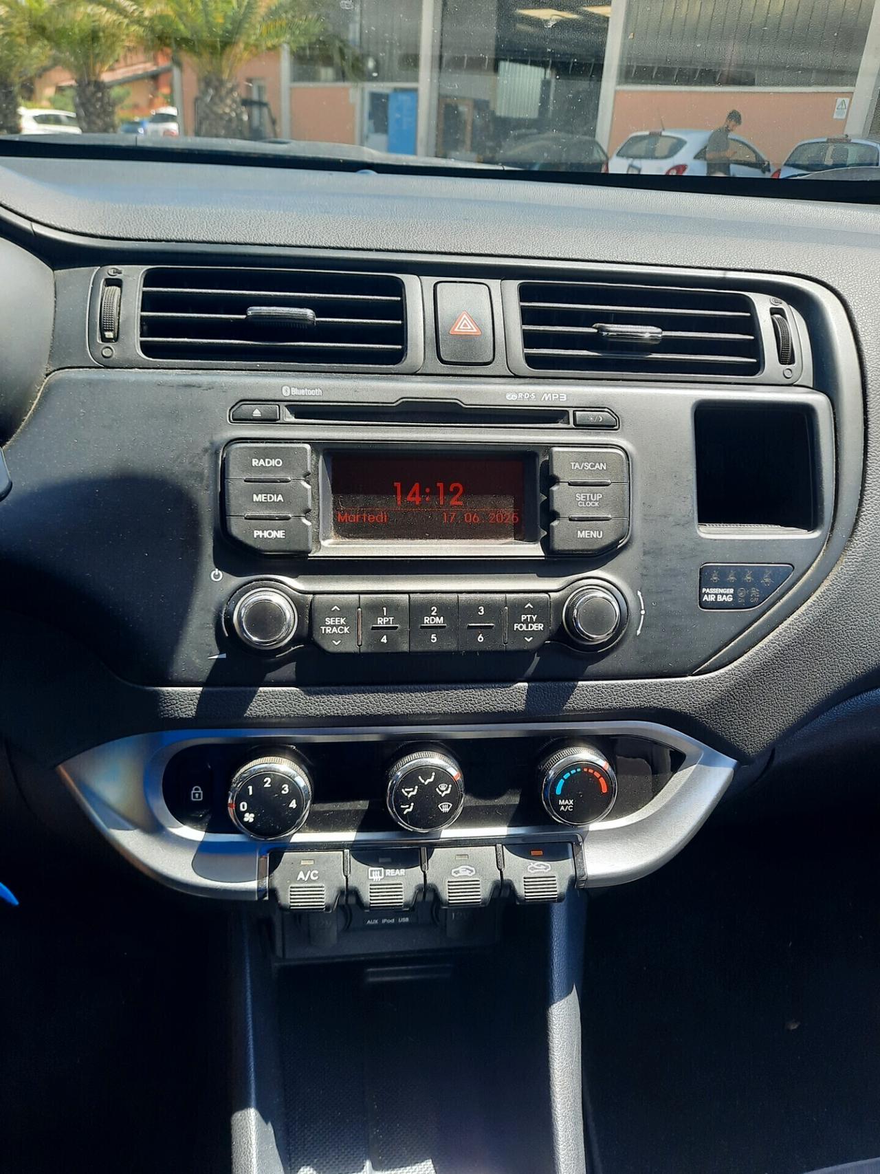 Kia Rio 1.1 CRDi 5p. Active OK NEOPATENTATI