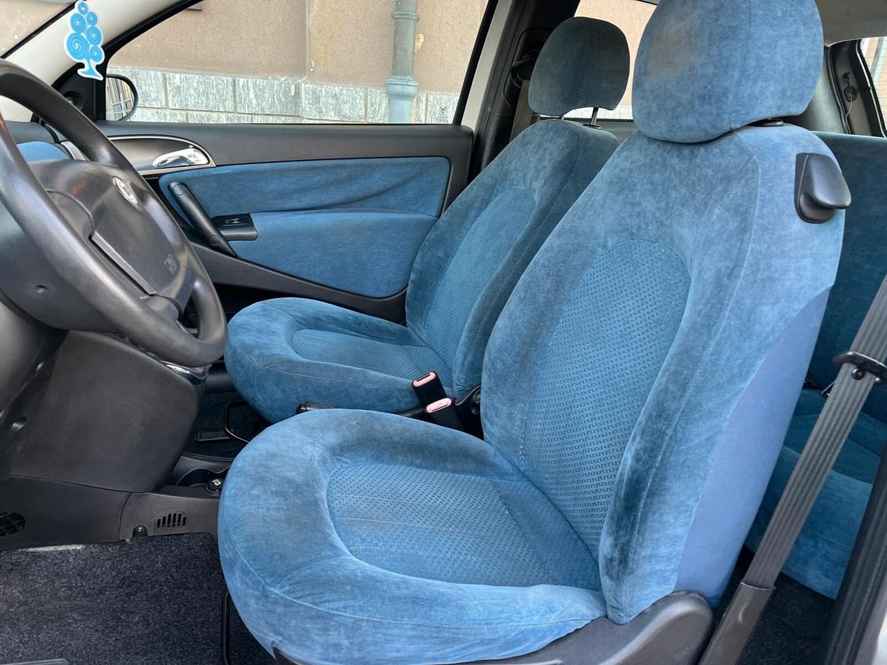 Lancia Ypsilon 1.2 60CV-NEOPATENTATI OK-DISTRIBUZIONE OK