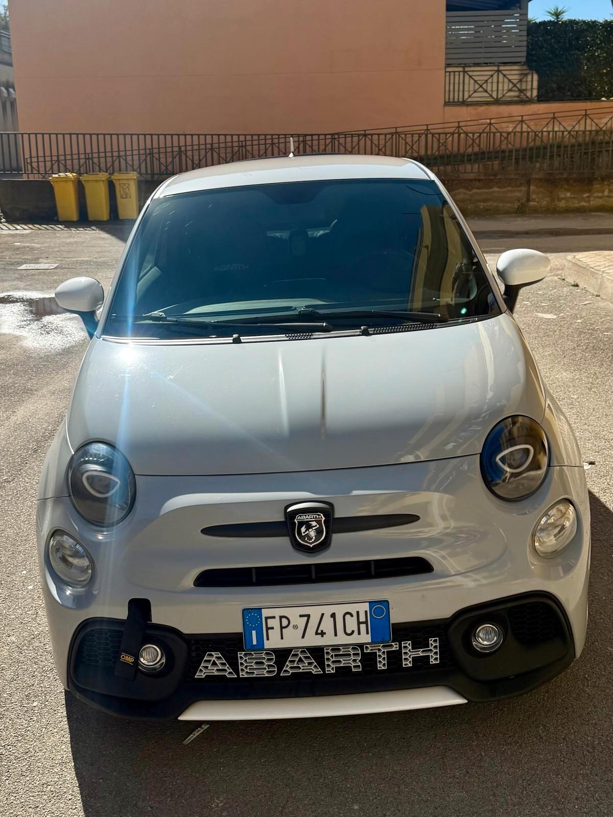 Abarth 595 1.4 Turbo T-Jet 180 CV Competizione