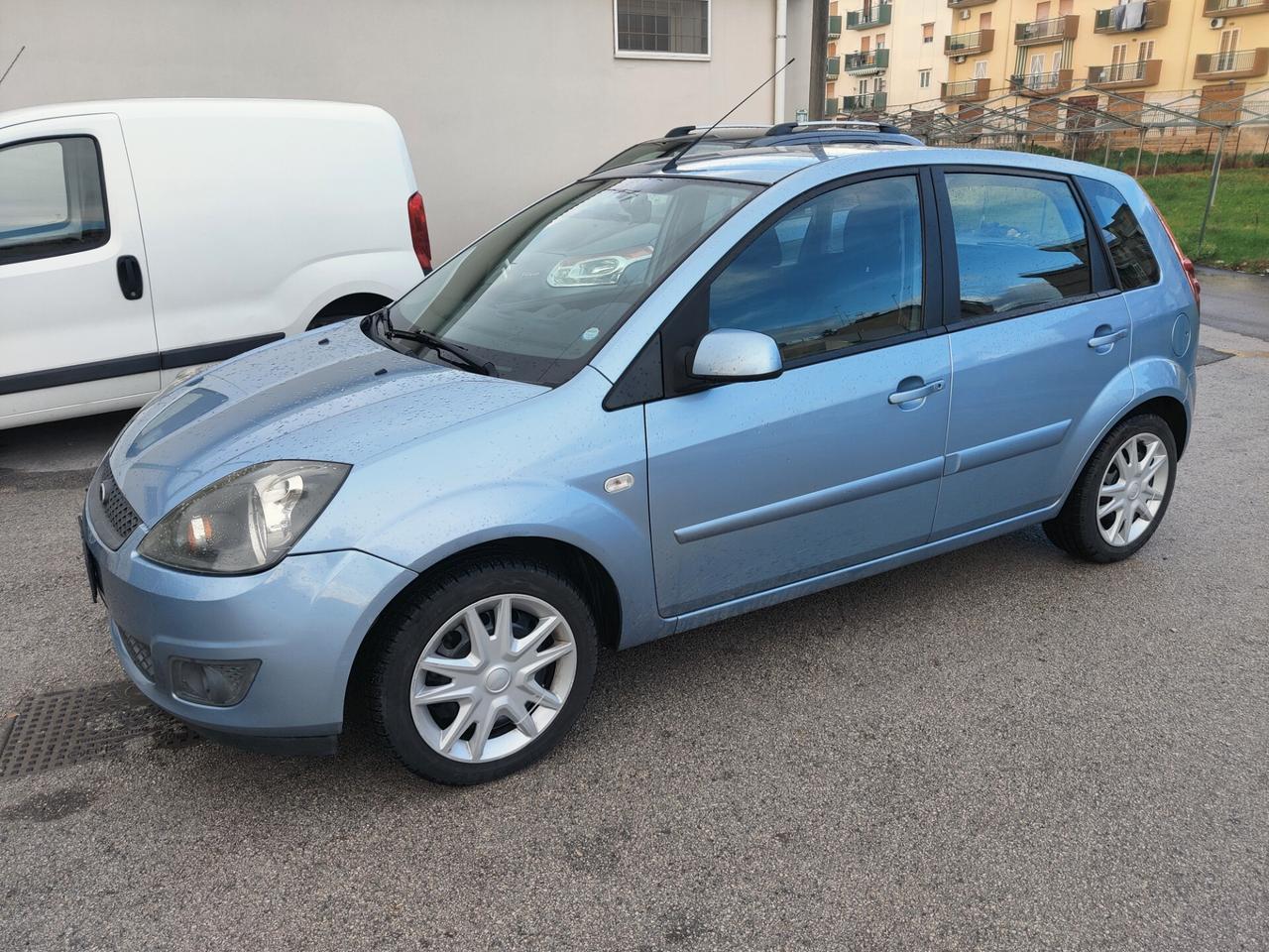 Ford Fiesta 1.4 TDCi 5p. Ghia