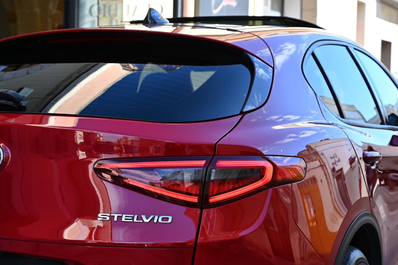 Alfa Romeo Stelvio 190 CV AT8 Q4 Tetto GANCIO