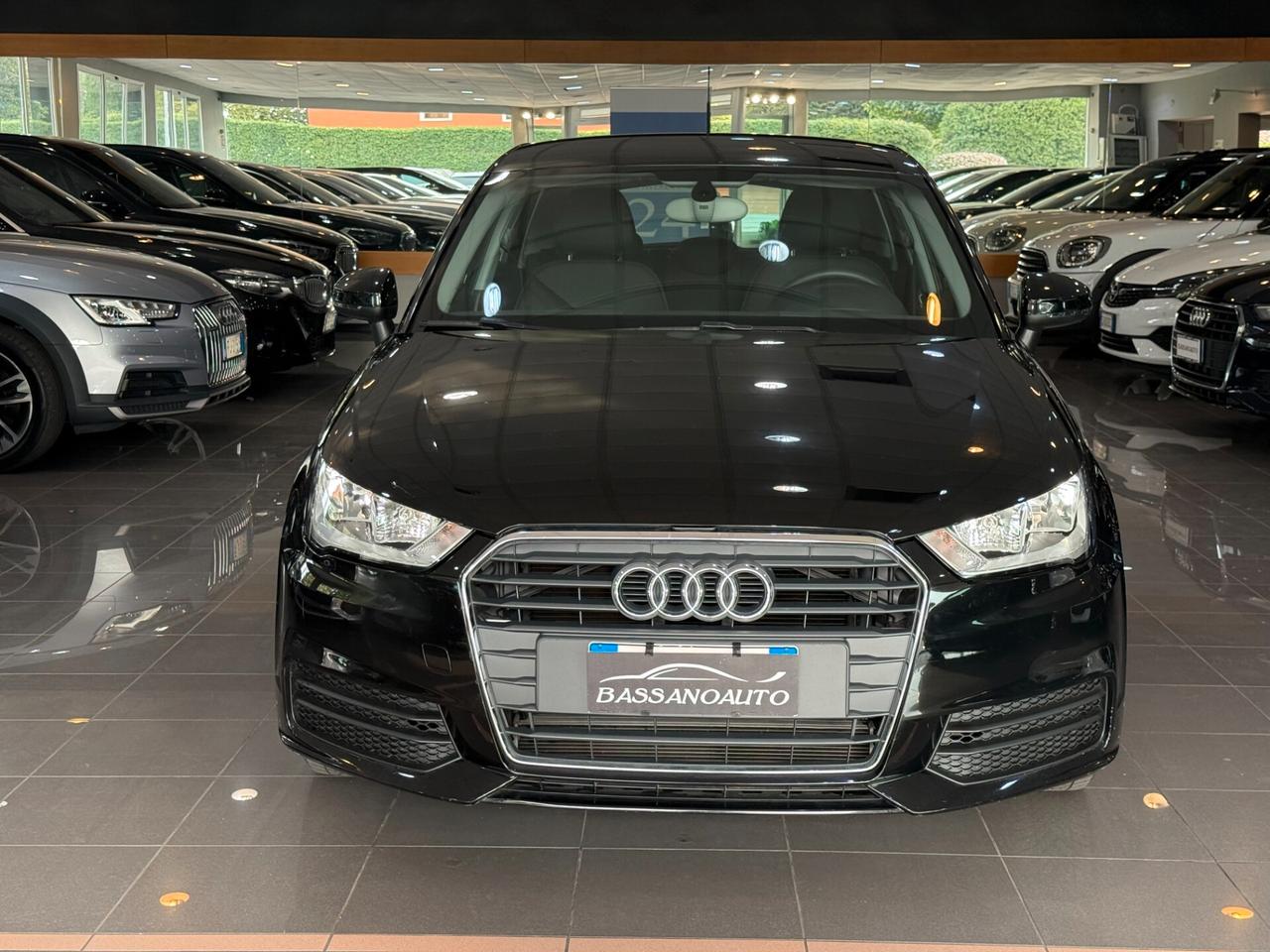 Audi A1 Sportback 1.0 tfsi 82cv NEOPATENTATI 23.000 KM!!!