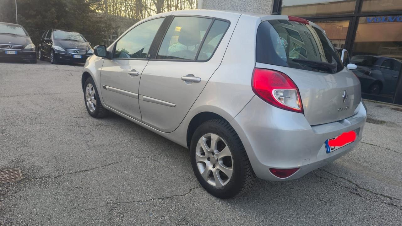 Renault Clio 1.2 16V 5 porte 20th Anniversario