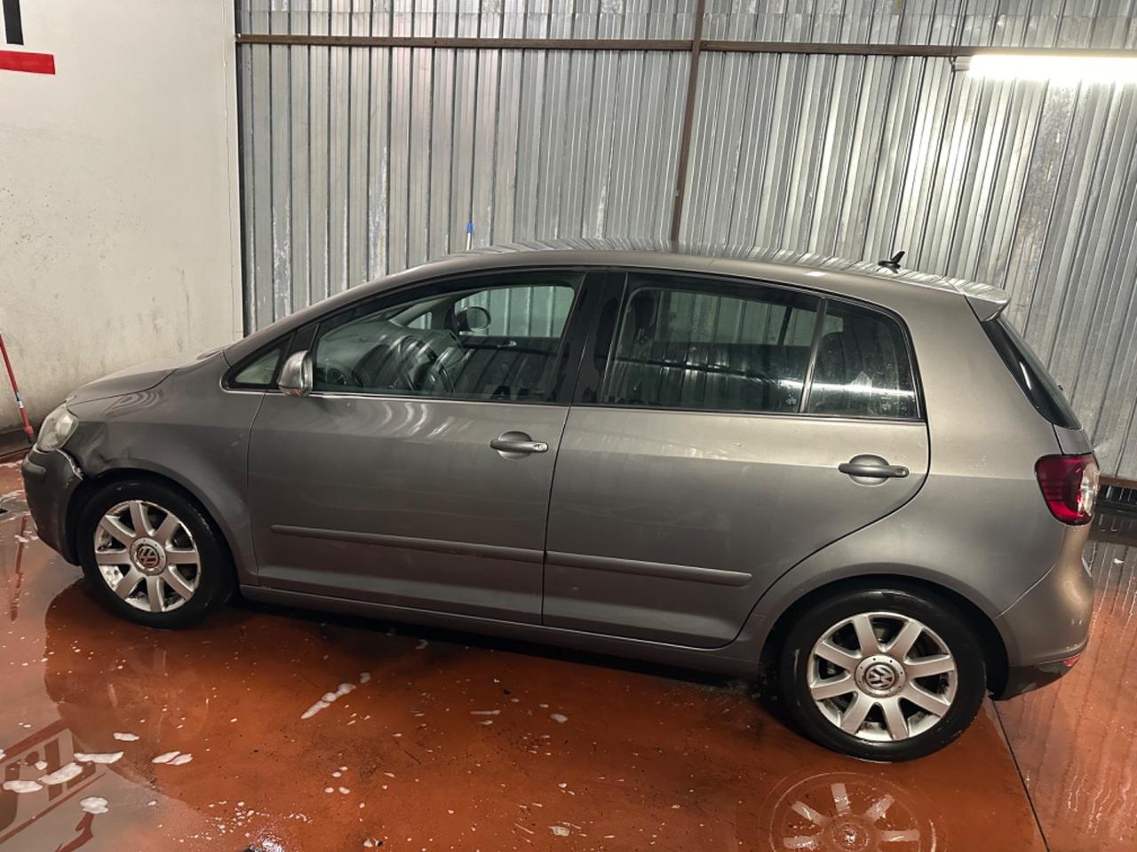 Volkswagen Golf Plus Golf 1.6 16V FSI 5p. GPL FINO 2032