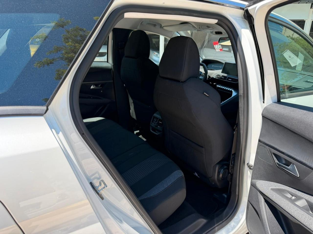 Peugeot 3008 BlueHDi 130 S&S EAT8 GT