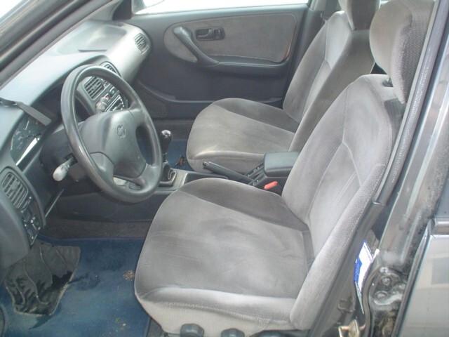 Nissan Primera 1.6i 16V SLX Metano
