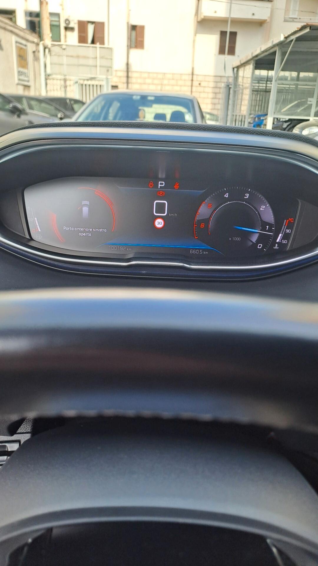 Peugeot 3008 BlueHDi 130cv EAT8 Allure Diesel Automatica