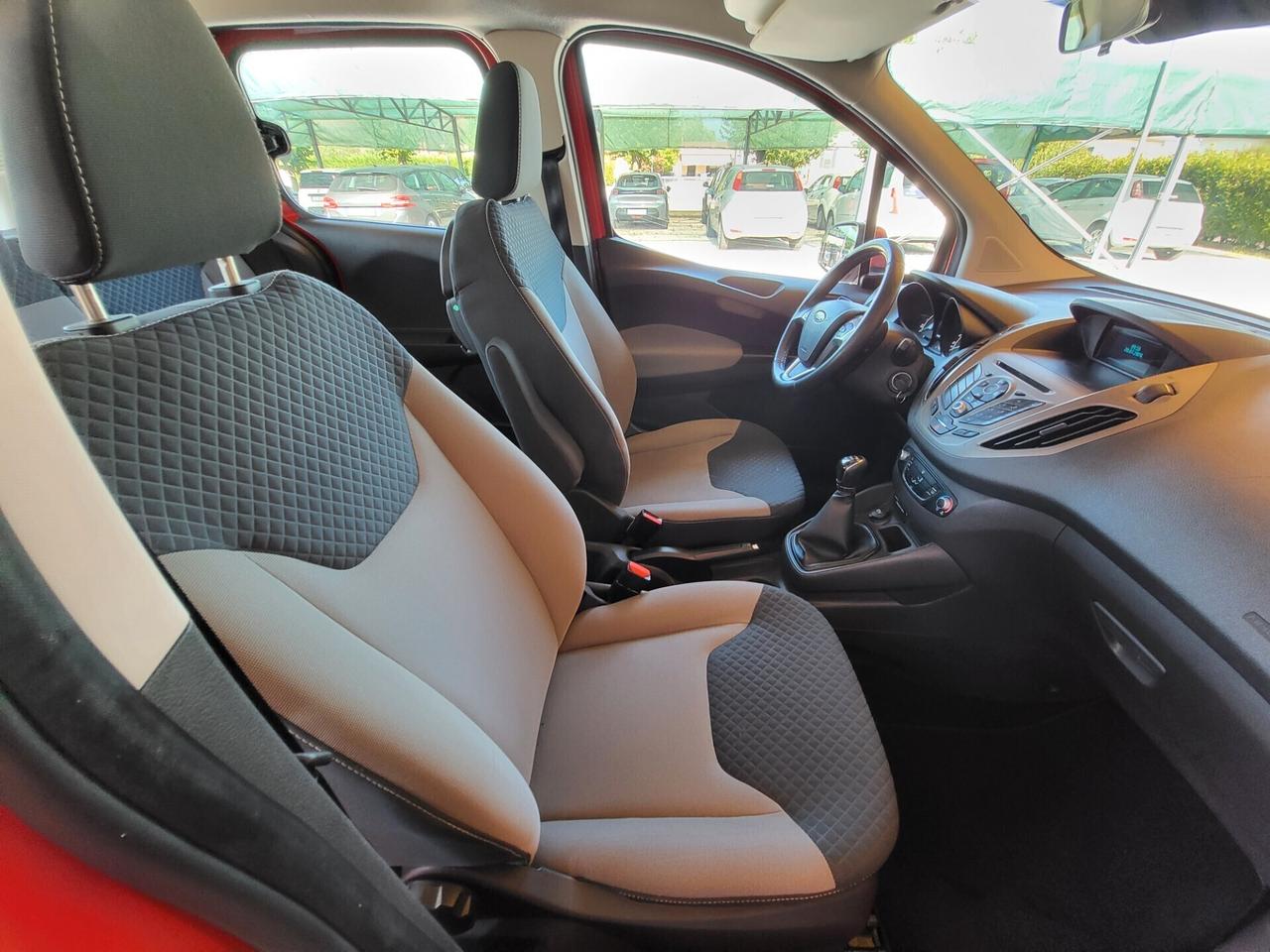 Ford Tourneo Courier 1.5 TDCI 75 CV Sport