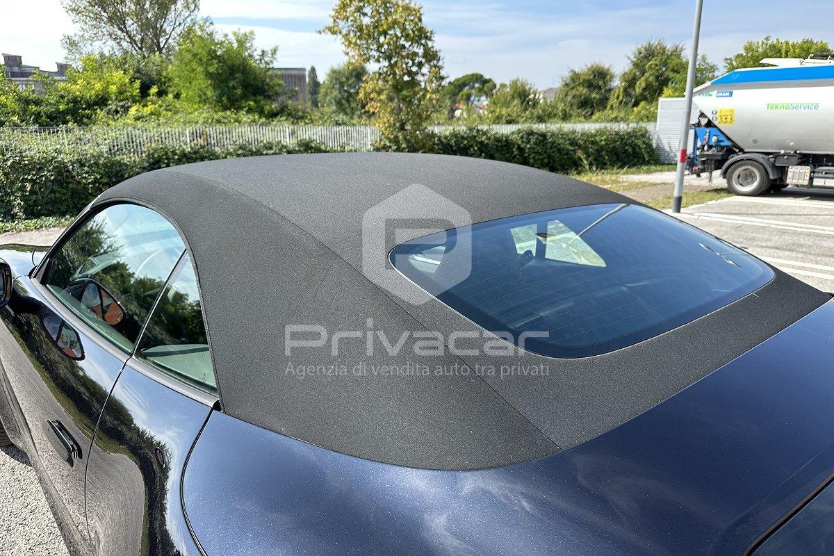 PORSCHE 911 Carrera 4 Cabriolet