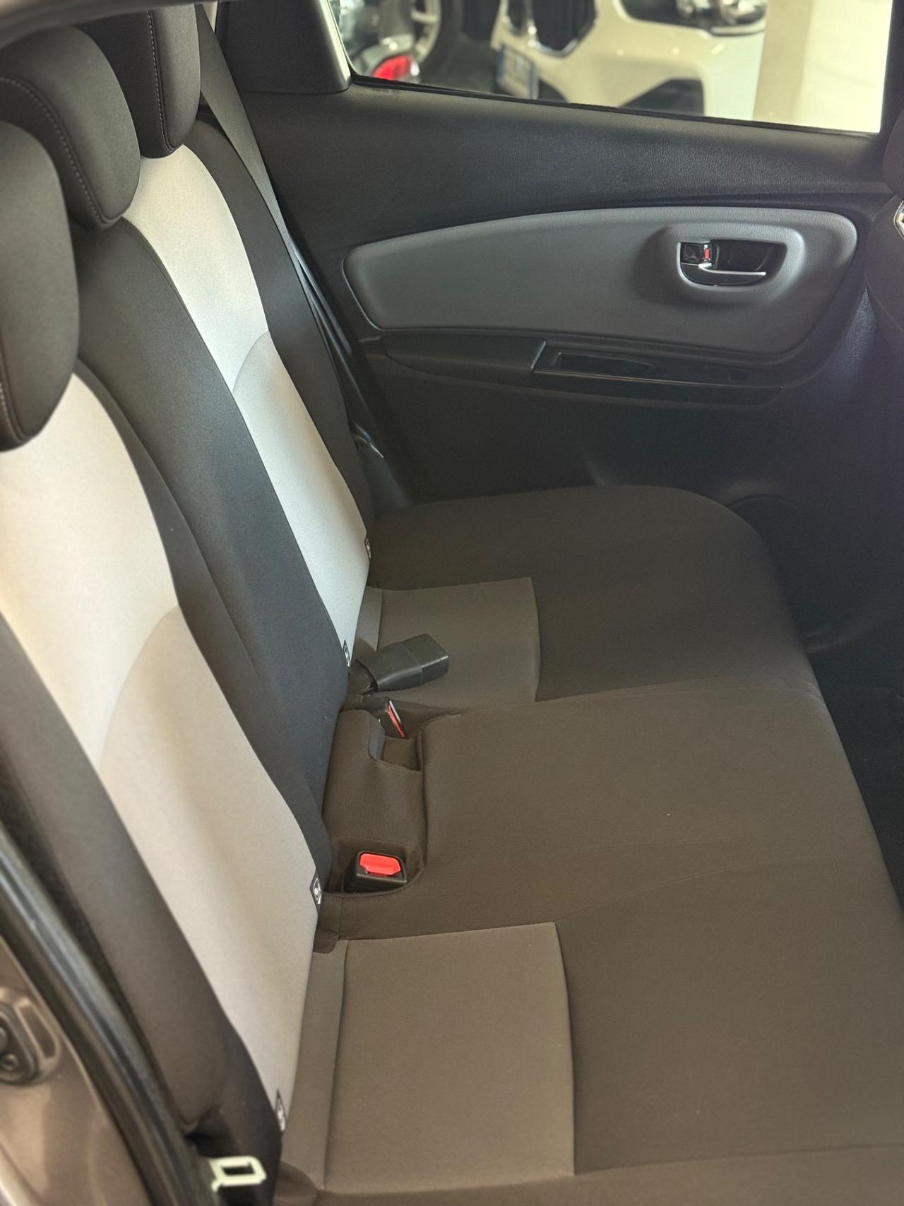 Toyota Yaris 1.5 Hybrid 5 porte Active