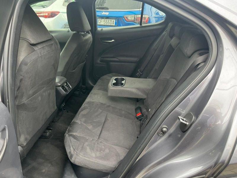 Lexus UX Hybrid 4WD Executive