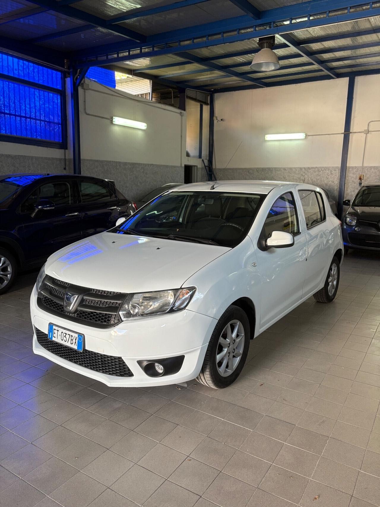 Dacia Sandero 1.2 GPL 75CV