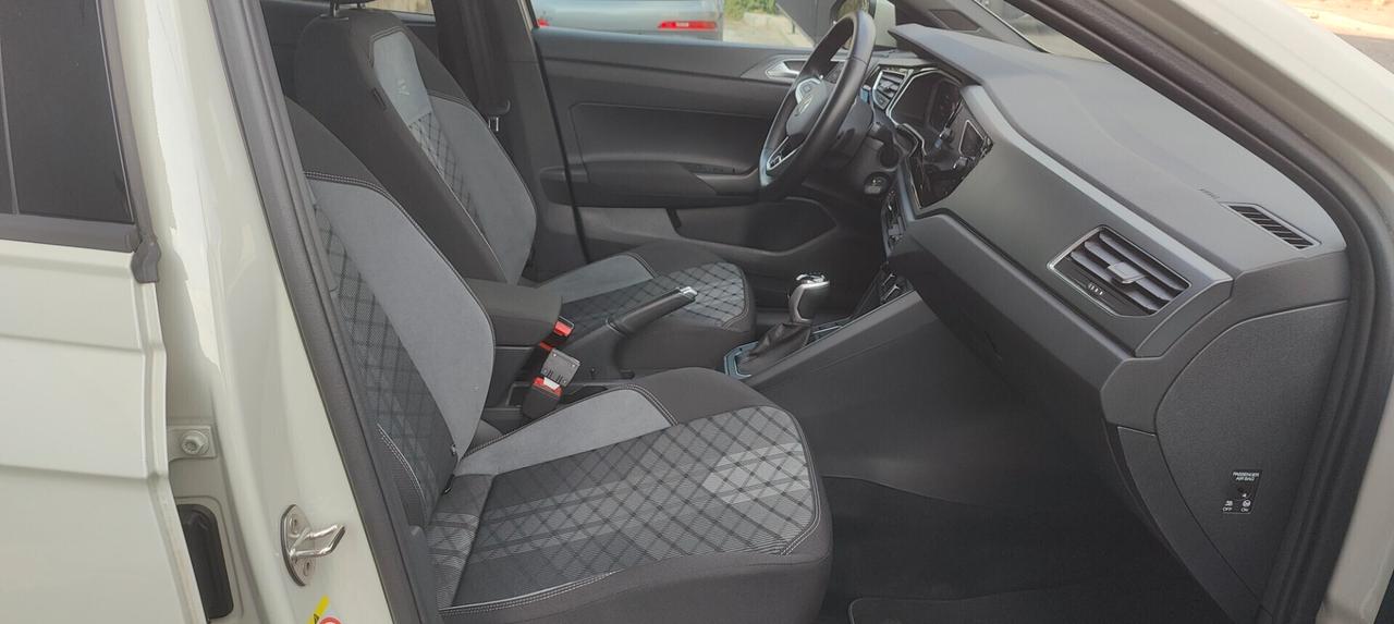 Volkswagen Taigo 1.0 TSI 115 CV DSG R-Line