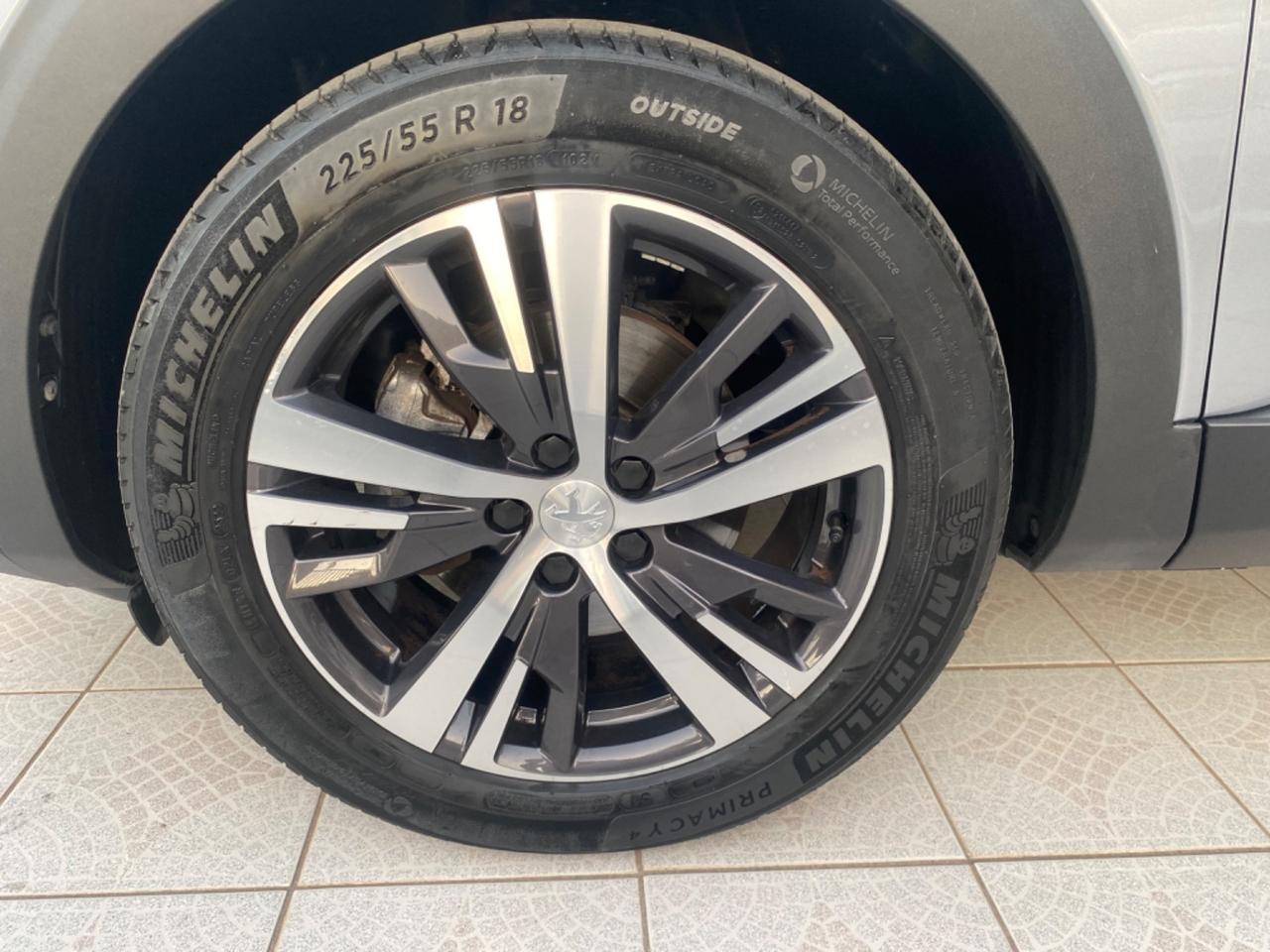 Peugeot 3008 BlueHDi 130 S&S EAT8 Allure