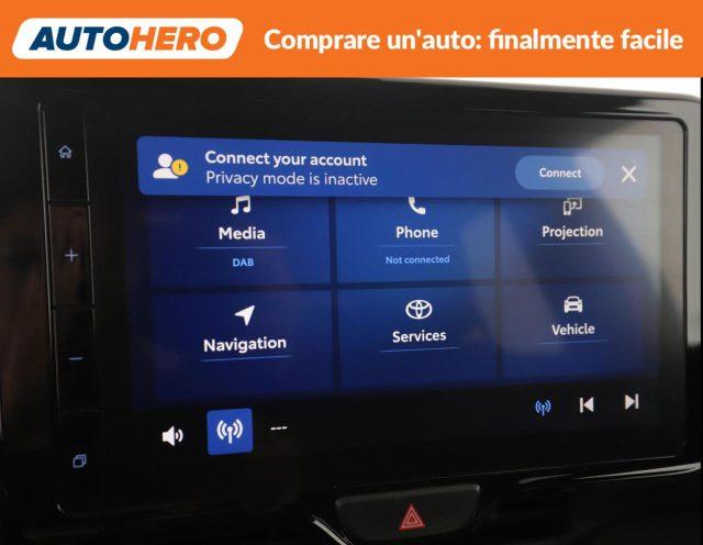 TOYOTA Yaris Cross 1.5 Hybrid 5p. E-CVT AWD-i Orange Edition