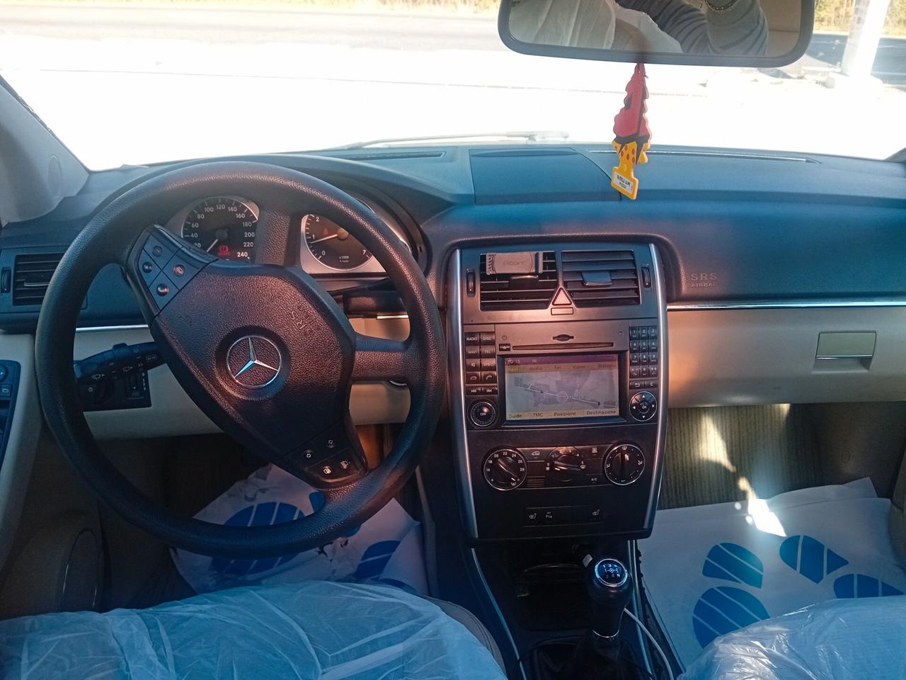 Mercedes-benz B 200 180 NGT BlueEFFICIENCY