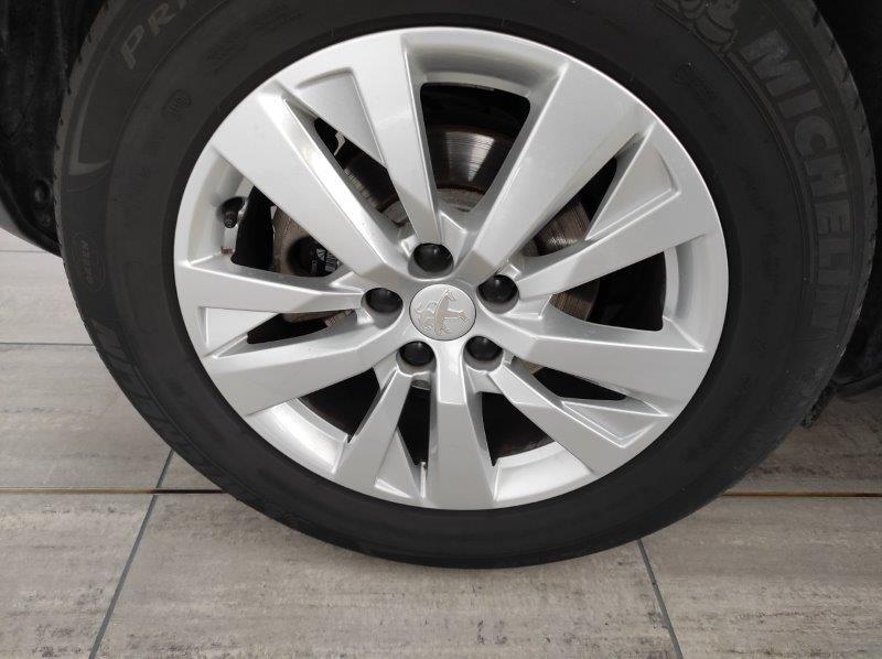 PEUGEOT 3008 2ª serie - 3008 PureTech Turbo 130 S&S Active