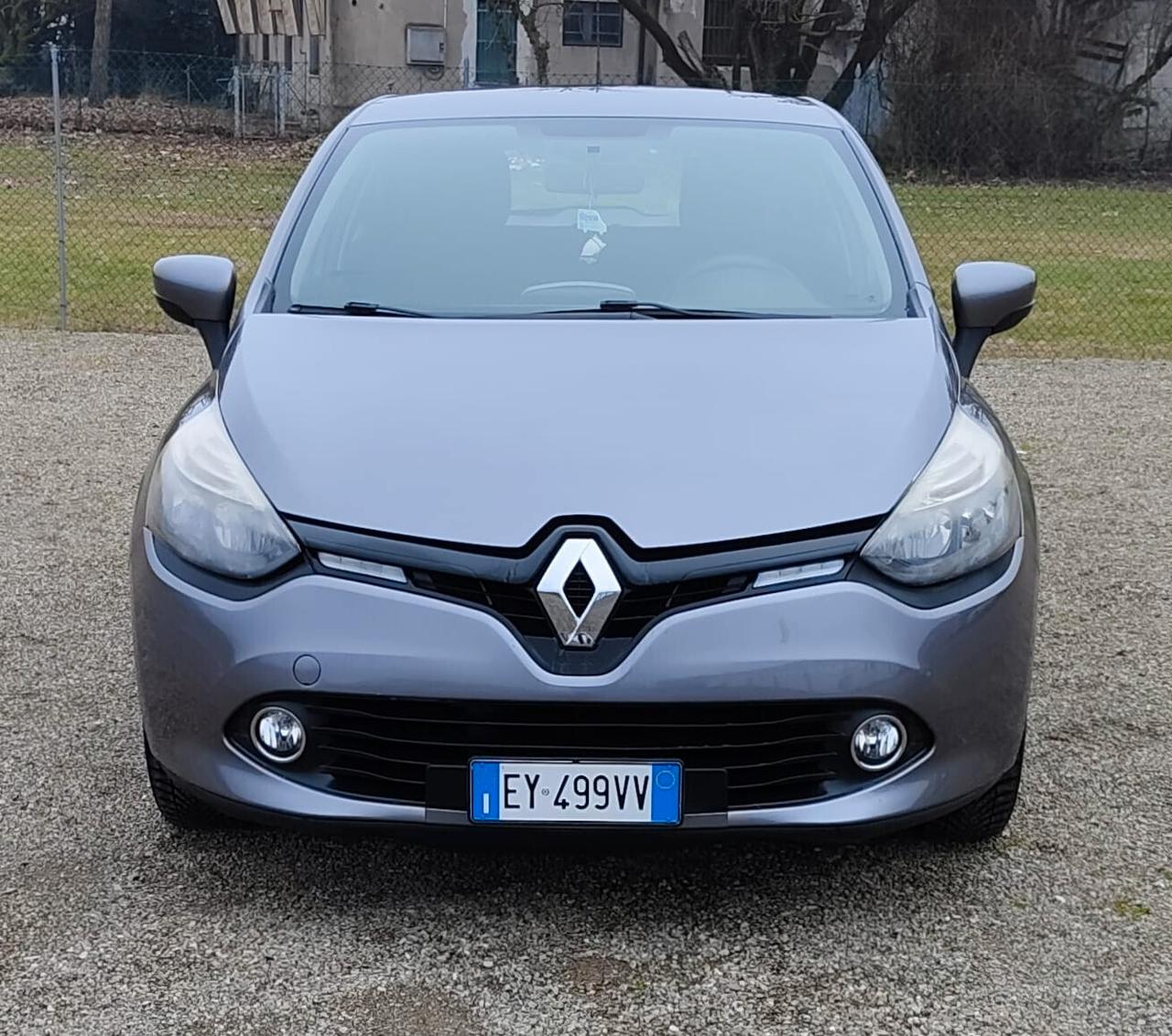 Renault Clio 1.2 75CV 5 porte Costume National