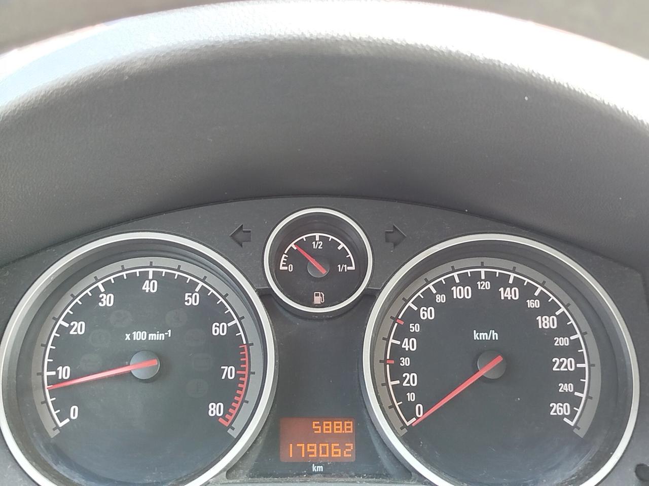 Opel Astra 1.4 BENZINA 90cv / 179.000km / Neopat.