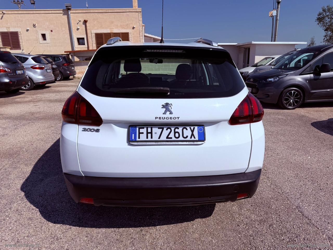 PEUGEOT 2008 BlueHDi 100 Allure