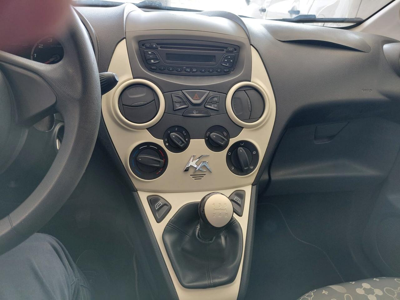 Ford Ka 1.2 8V 69CV Titanium KM 109.600