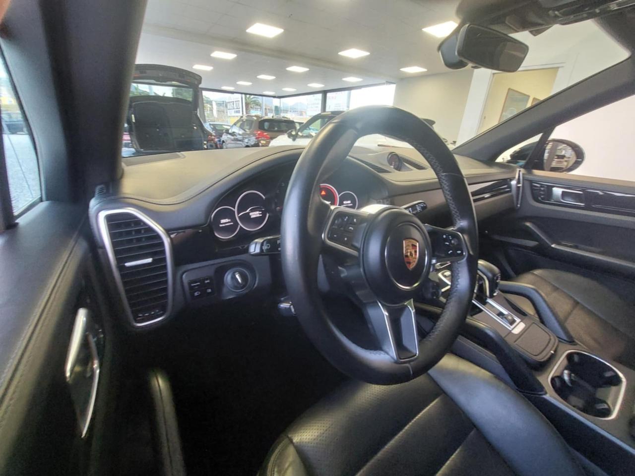 Porsche Cayenne 3.0 V6