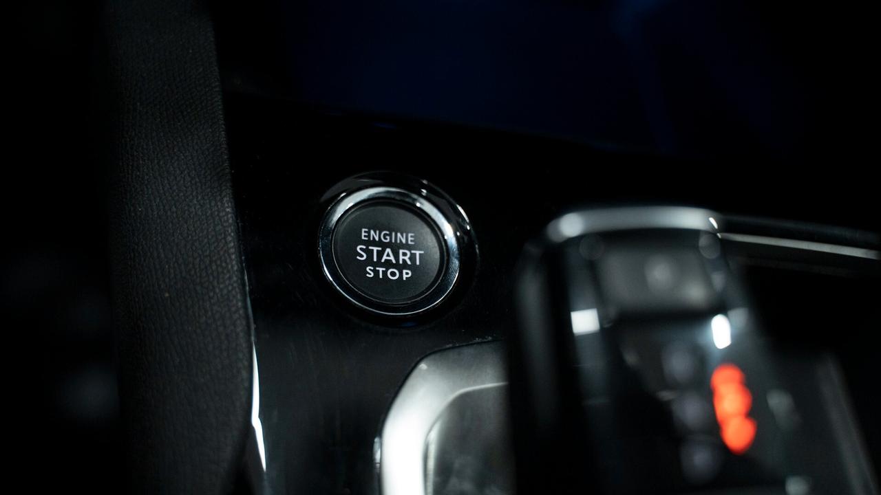 Peugeot 5008 1.5 BLUEHDI ALLURE PACK EAT8 7 POSTI S&S 131CV AUTO VIRTUAL FULL OPTIONAL