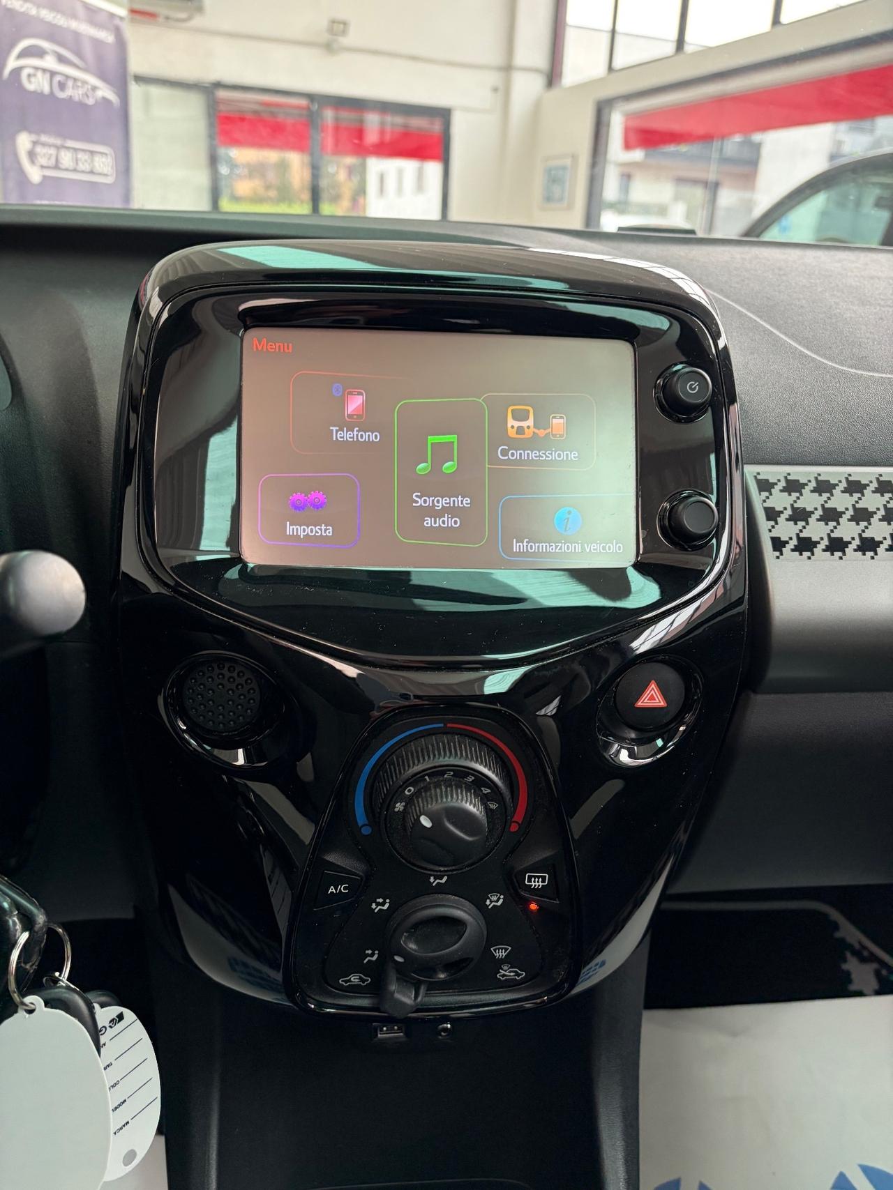 Peugeot 108 1.2 Allure Top!