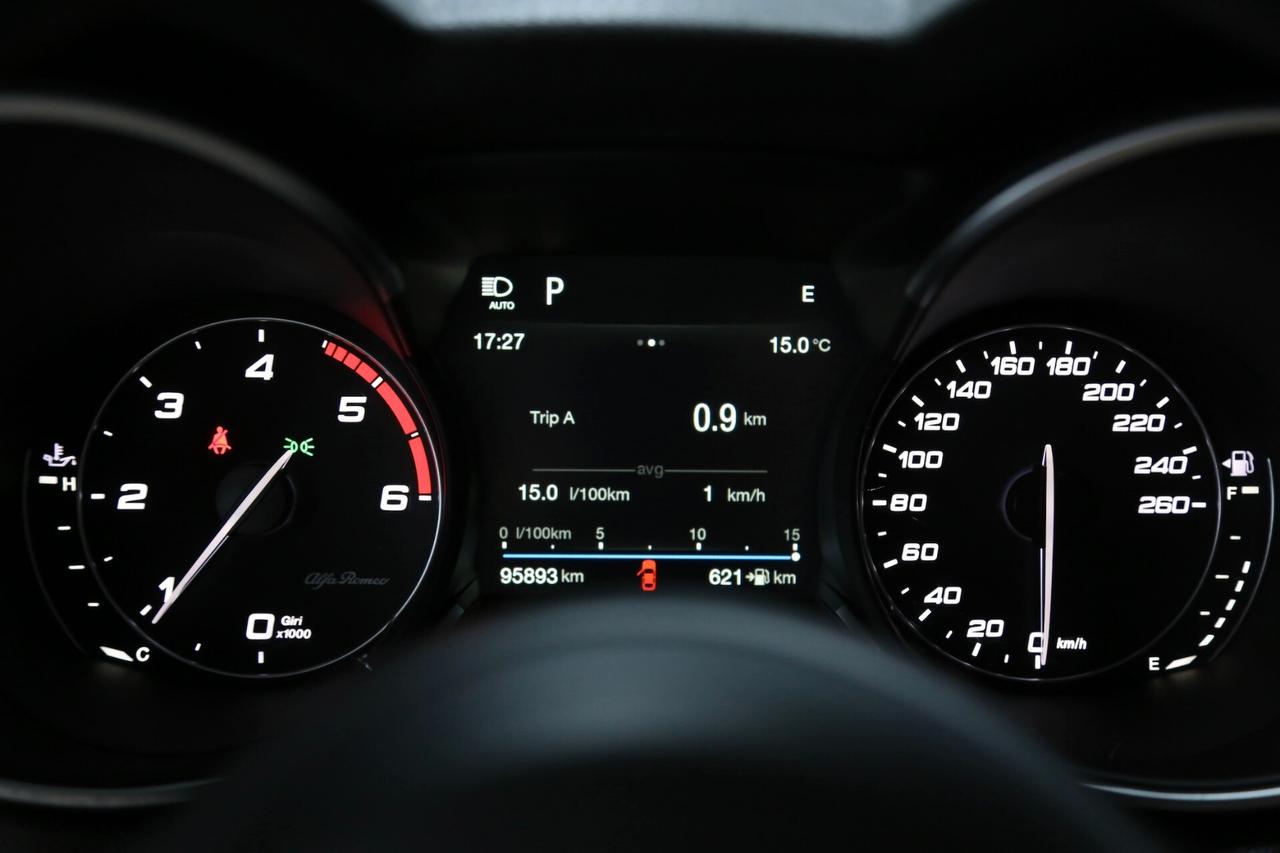 Alfa Romeo Stelvio 2.2 Turbodiesel 210 cv AT8 Q4 Super