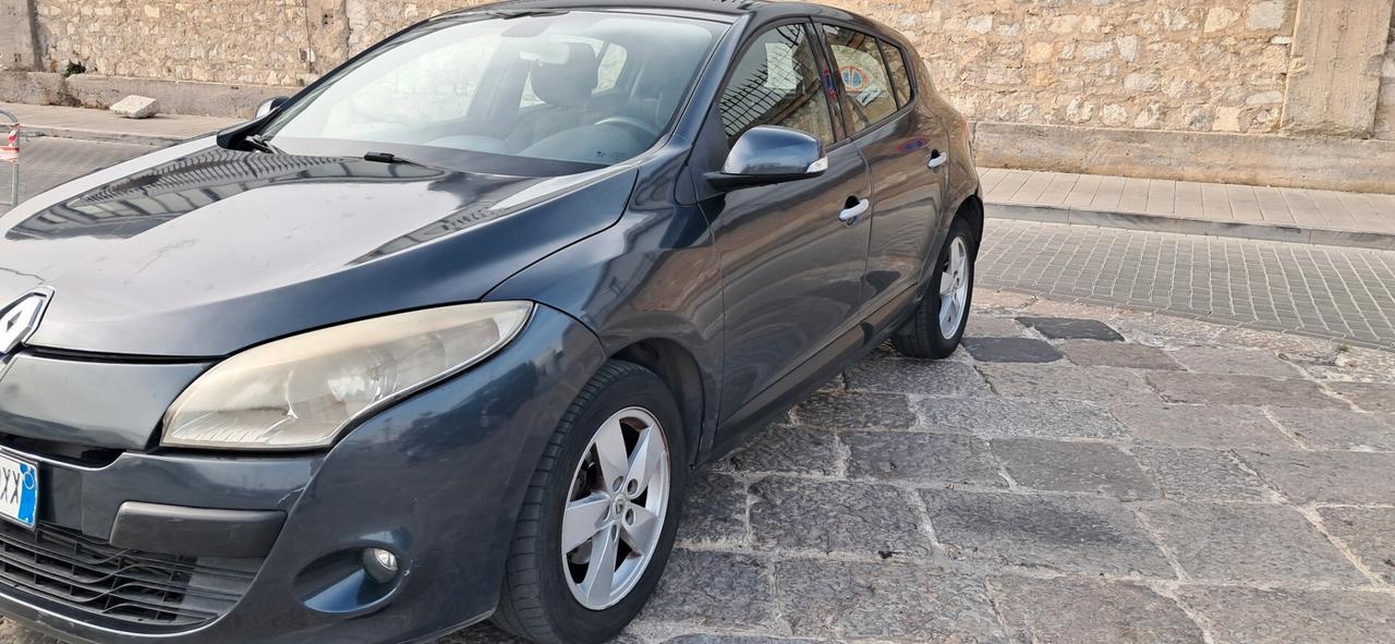 Renault Megane Mégane 1.5 dCi 110CV Dynamique