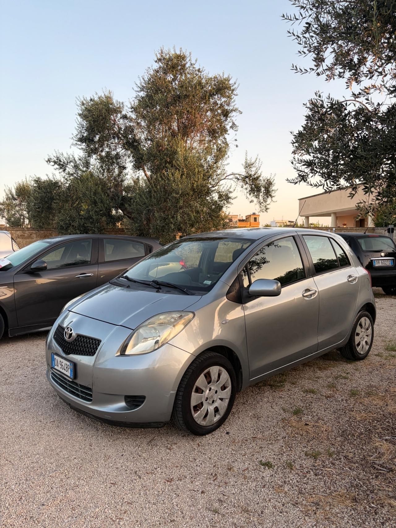 Toyota Yaris 1.3 5 porte in buonissimee condizioni