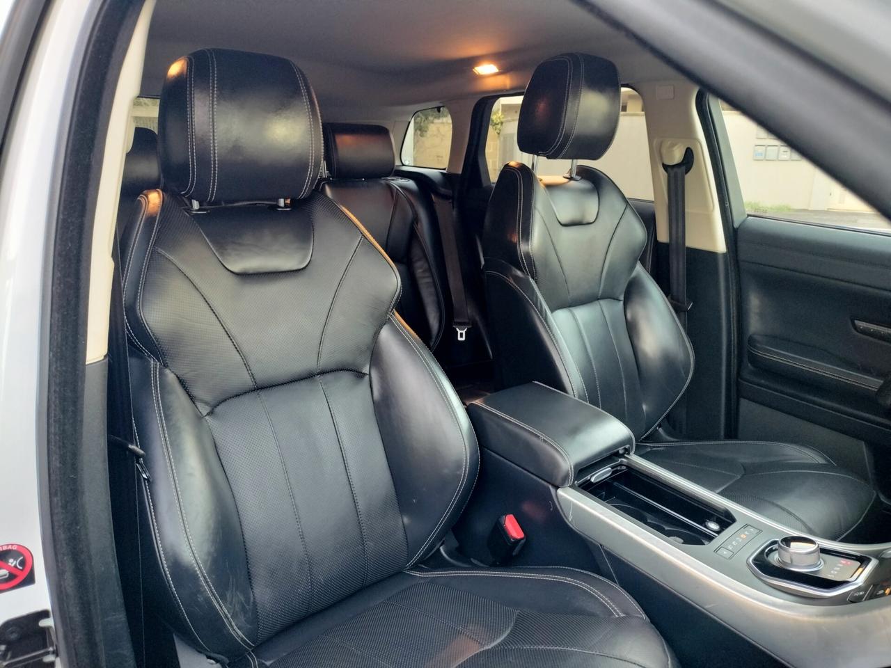 Land Rover Range Evoque 2.0 TD4 180 CV 5p. Autobiography