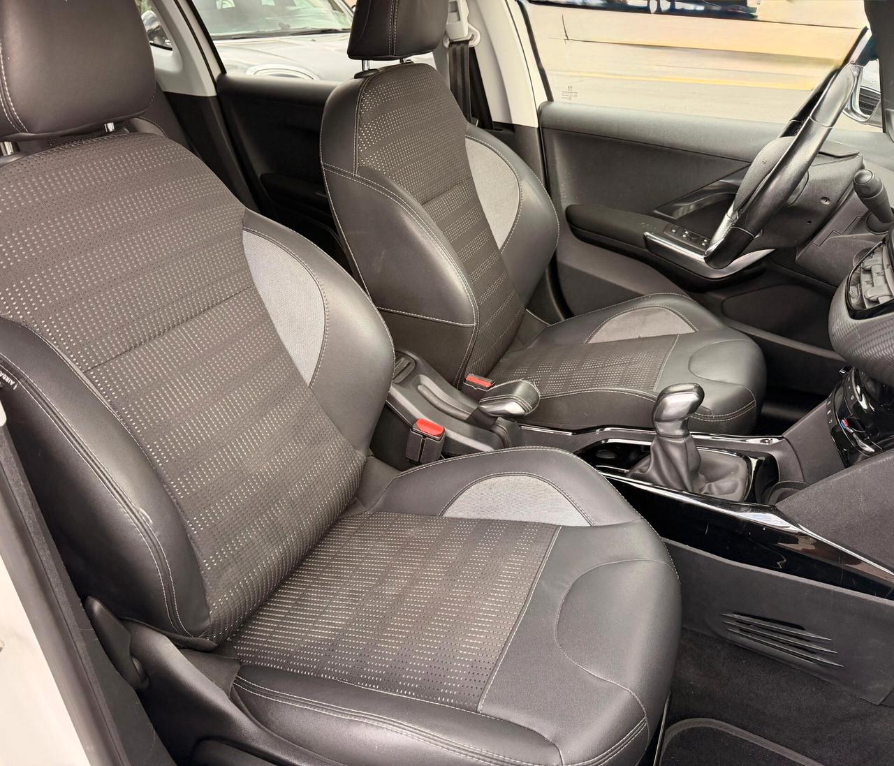 Peugeot 2008 BlueHDi 100 Allure