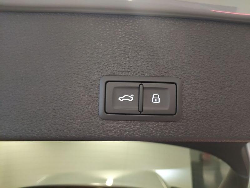 Audi Q2 Q2 35 1.5 tfsi Identity Black s-tronic