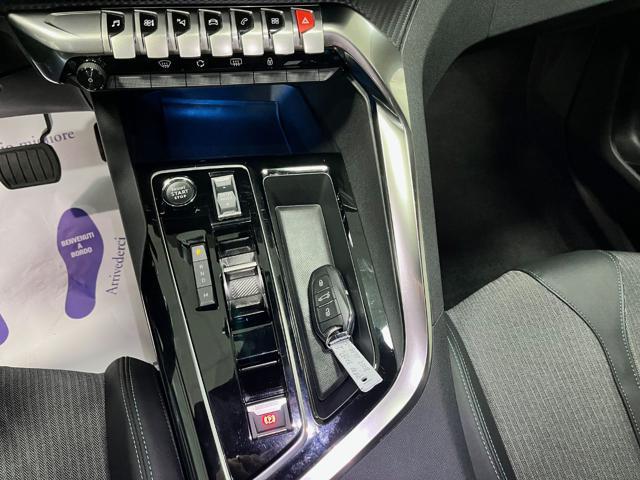 PEUGEOT 3008 Hybrid 136 e-DCS 6 Allure Pack Hybrid!