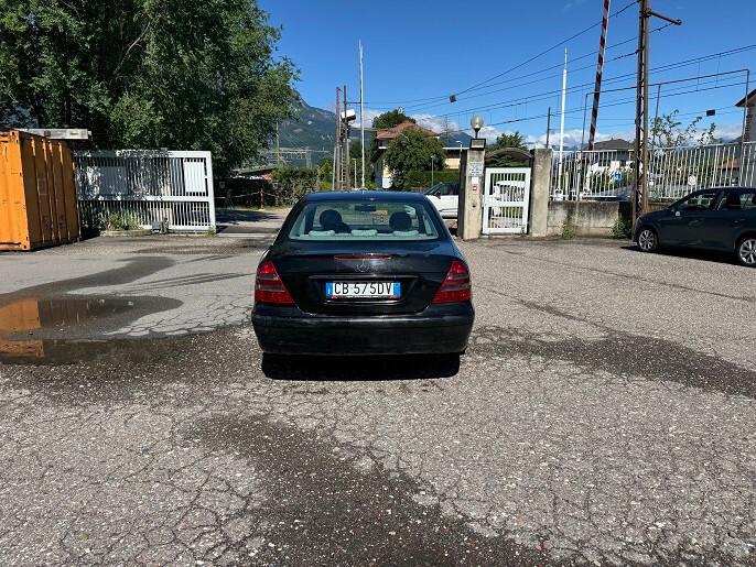 Mercedes-benz E 270 CDI cat Avantgarde