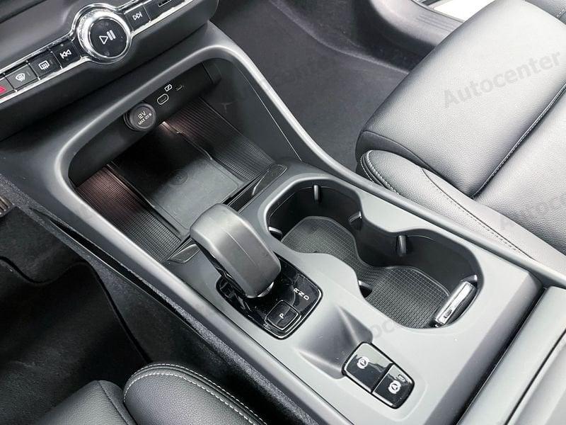 Volvo XC40 XC40 B3 163CV AUT CORE + PELLE + 19"